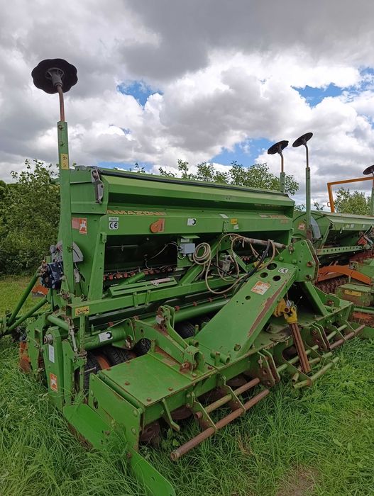 Agregat uprawowo siewny Siewnik Amazone AD 303 KE 303 302 D8