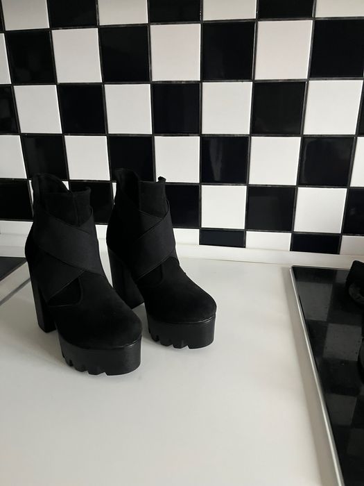 Черевики-ботільони замша 39р