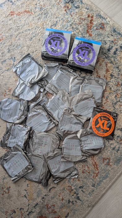Cordas d'Addario Guitarra Elétrica 19x 115 + 1x ECG24 + 1x ECG23PL + 1x Ernie Ball 044
