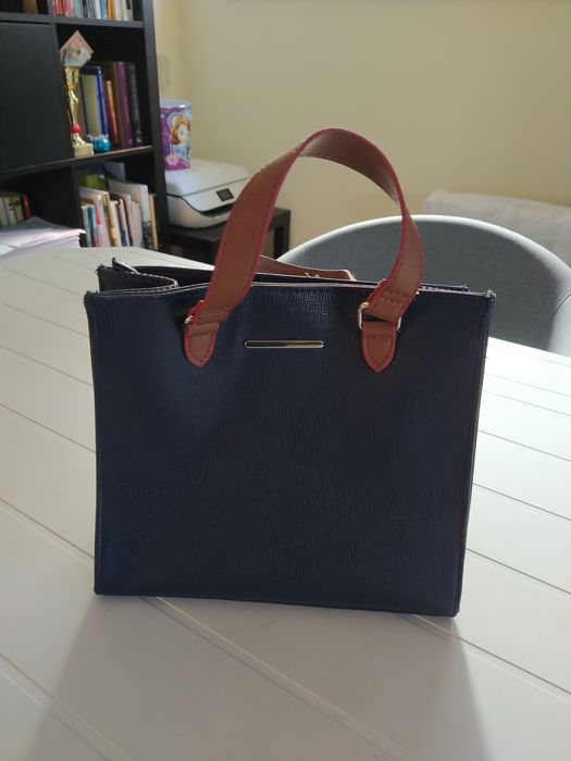 Bolsa azul nova bonita