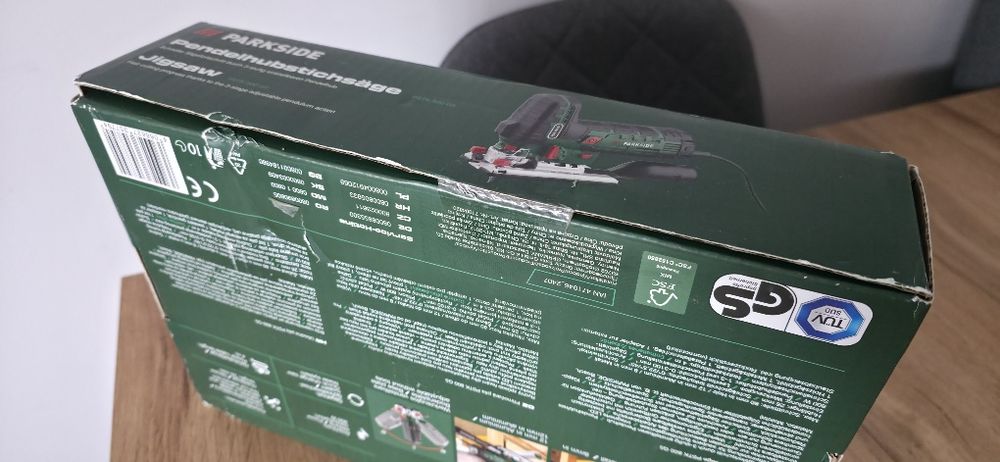 Wyrzynarka wahadłowa Parkside PSTK 800 G5 o mocy 800 W.