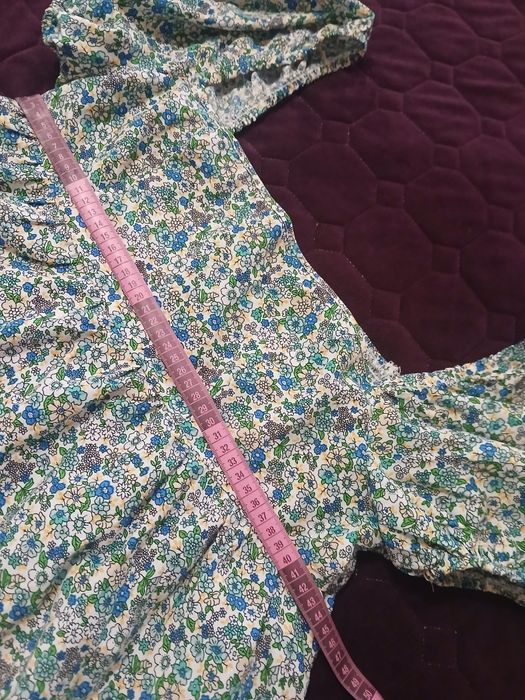 Новая платья размер L