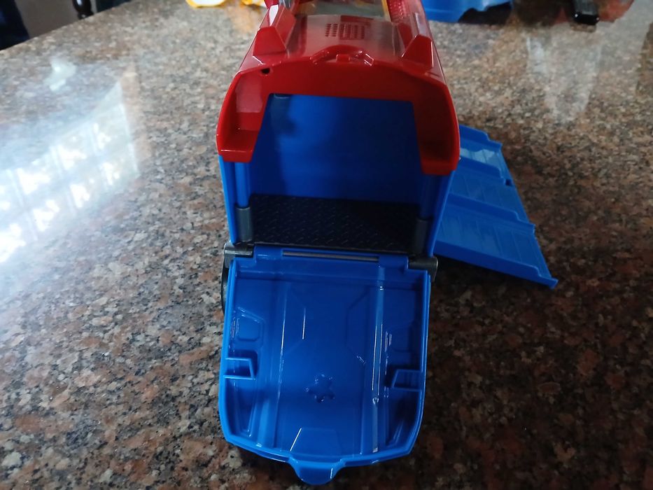 Autocarro Patrulha Pata