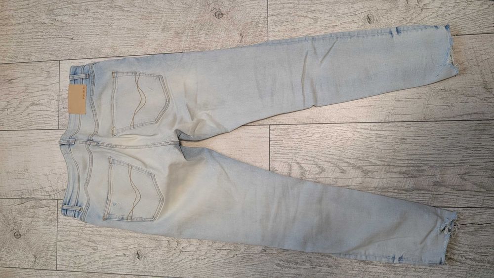 Spodnie męskie jeansowe Pull&Bear rozmiar 31 jasne