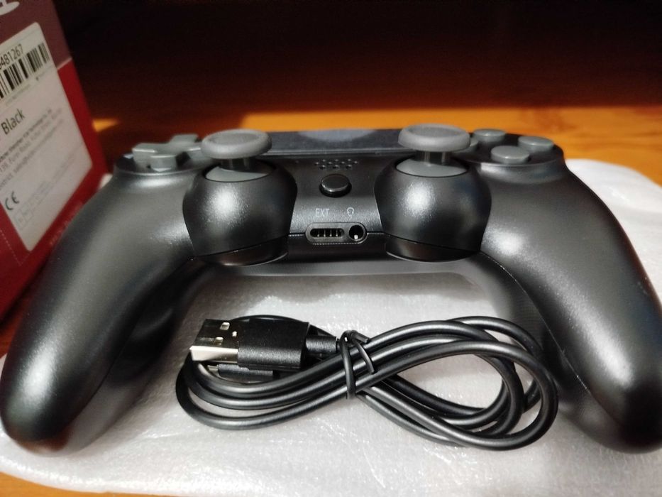 Comando NOVO PS4, PS3 e PC sem fios wireless Bluetooth, cabo incluído