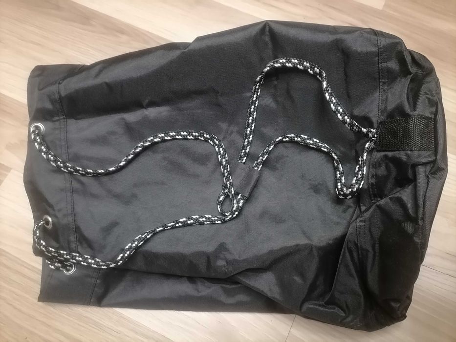 Czarny plecak atmosphere