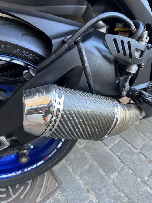 Suzuki GSXR-600 K7