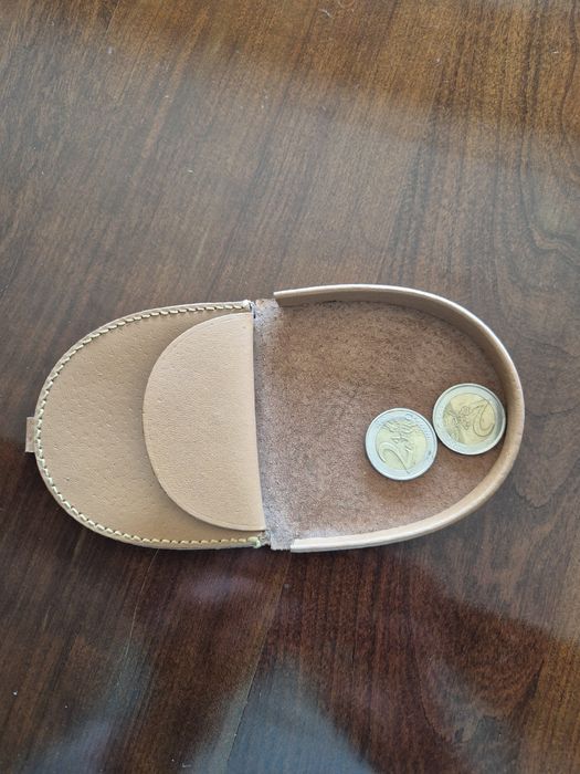 Porta moedas couro
