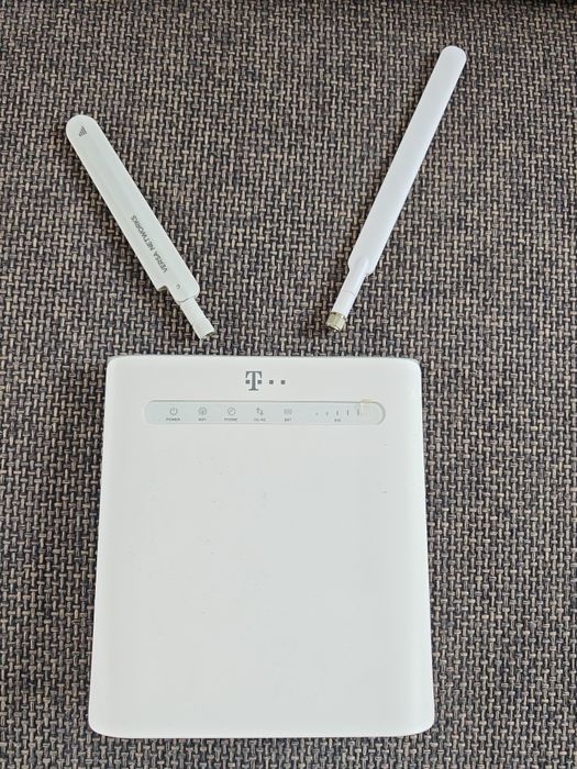 Router ZTE na kartę sim z 2 antenami asymetrycznymi sygnał GSM Wzmacni