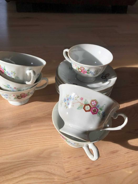 Filizanki ze spodkami 6 sztuk Karolina