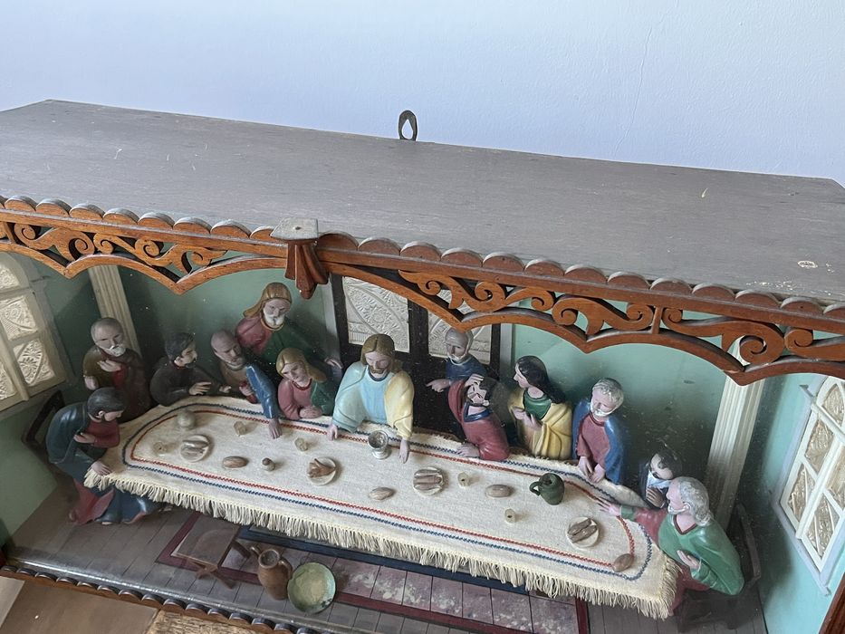 Ultima Ceia, Artesanato nacional em madeira pintada