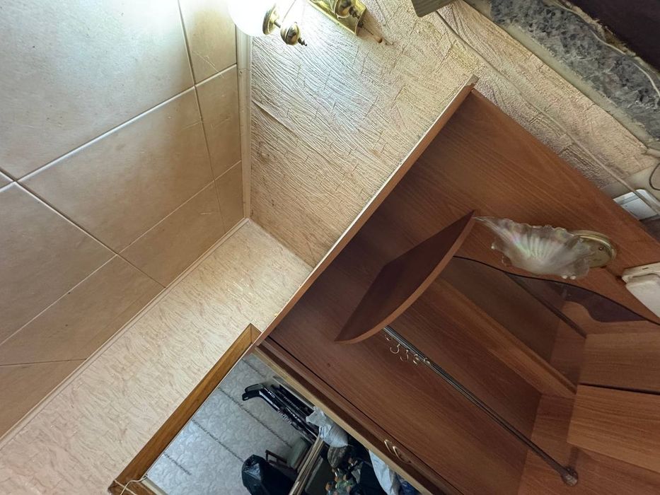 Продам прихожую б/у