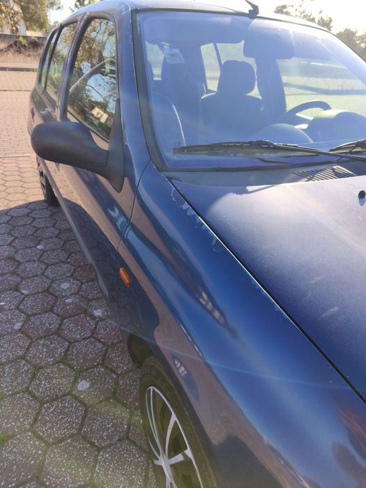 Renault Clio II  1.2 Gasolina 1999