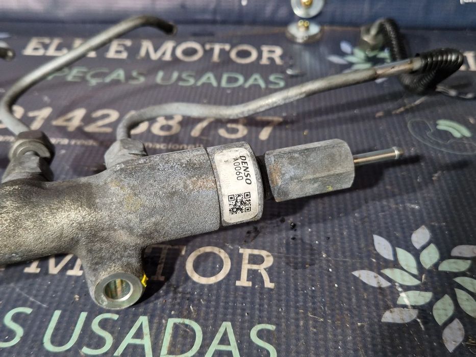 Regua de injeção usada MAZDA 6 2.2D R2AA DENSO