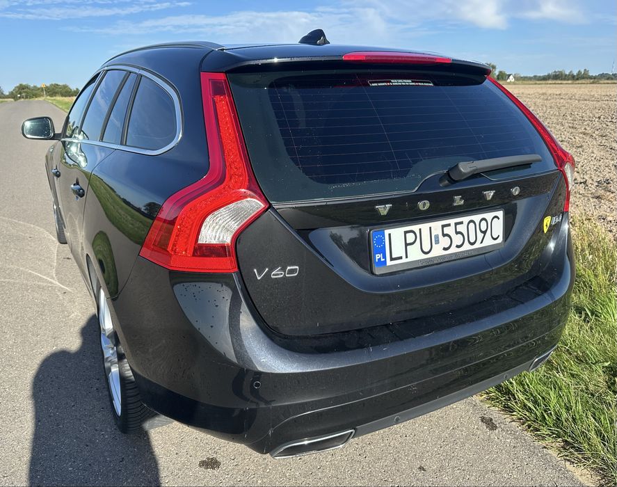 Volvo v60 2.0 181km 2014