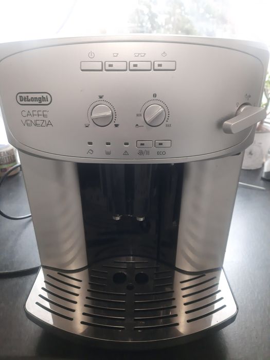 Sprzedam ekspres do kawy DaLongi