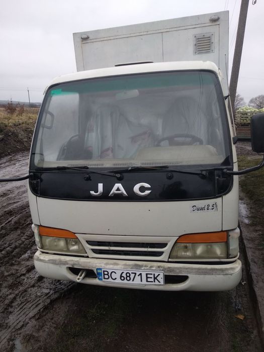 Продаю JAC 1020.