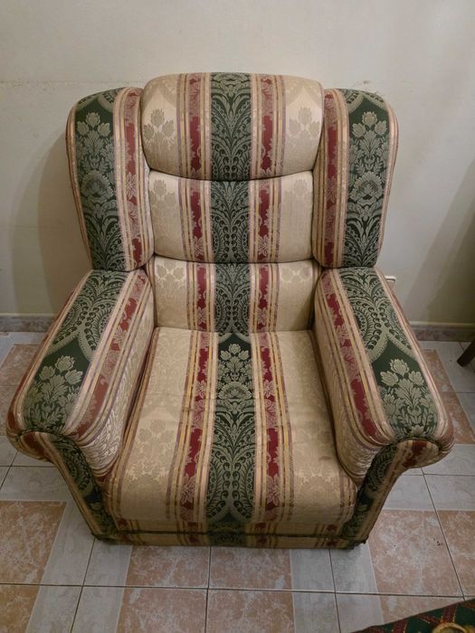 Sofás antigos para venda