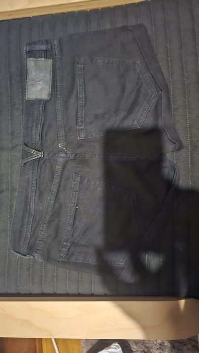 Vendo várias roupas