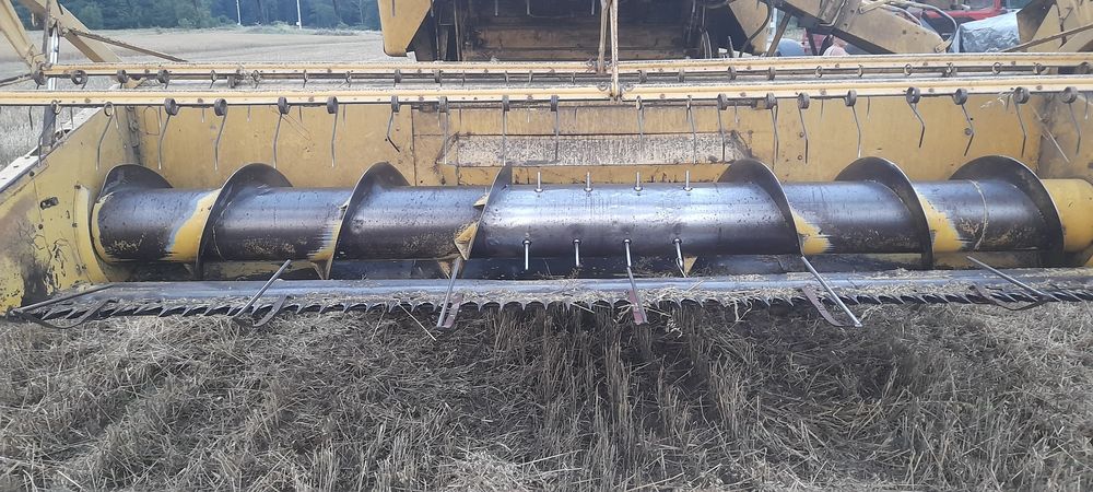 Kombajn new holland 1545 clayson 4m.