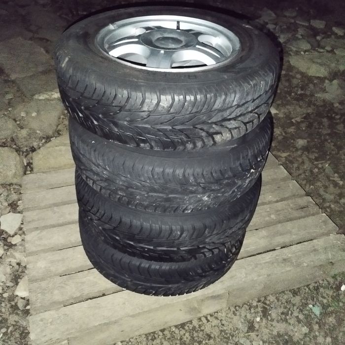 Титани Пріора ,Ваз4*98 R14в чудовому стані