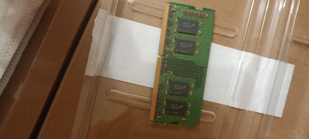 Micron 8GB 3200MHz