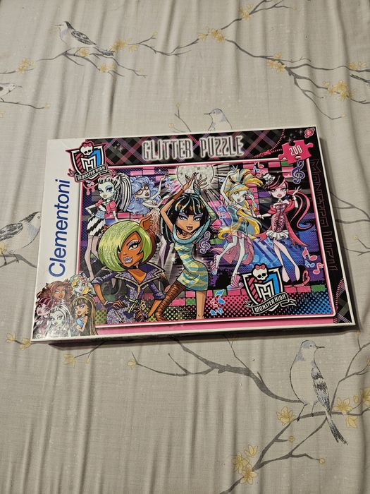 Puzzle "Monster High"