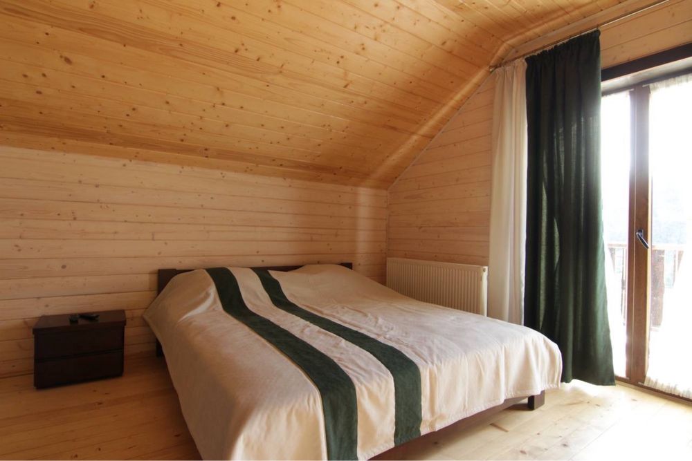 Оренда в Карпатах Котеджів .ВІЛЬНО НА НОВОРІЧНІ.Басейн, чани, сауна.