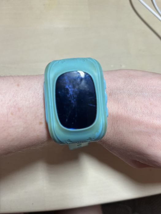 Продам дитячий смарт годинник