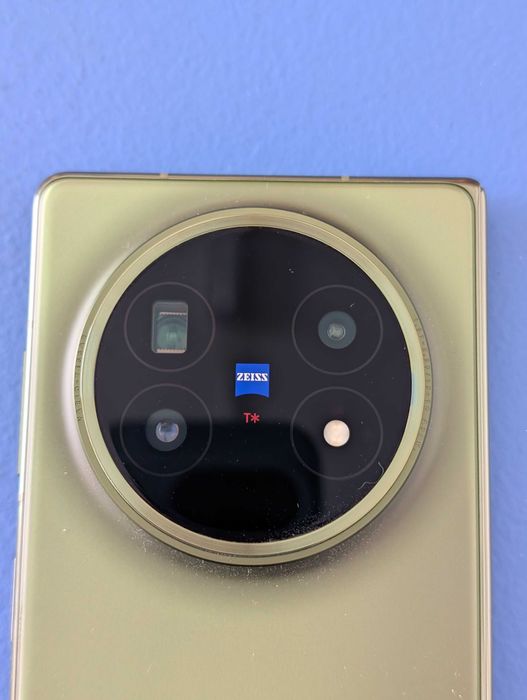 Vivo X Fold5 - 5G - Leve e fino - Como Novo