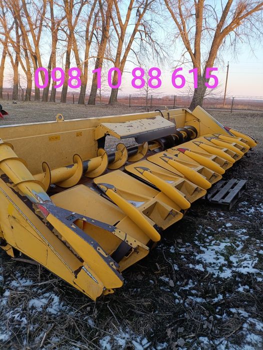 Кукурудзяна жниварка New Holland MR 870 .