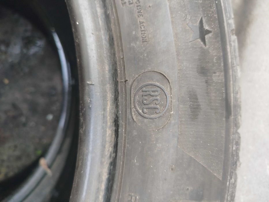 Продам шины б/у 255/50/19