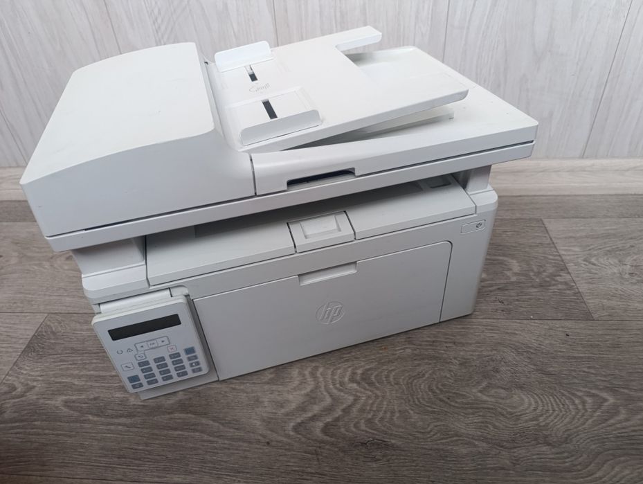 БФП лазерний принтер 3в1 HP laserjet Pro MFP M130fn