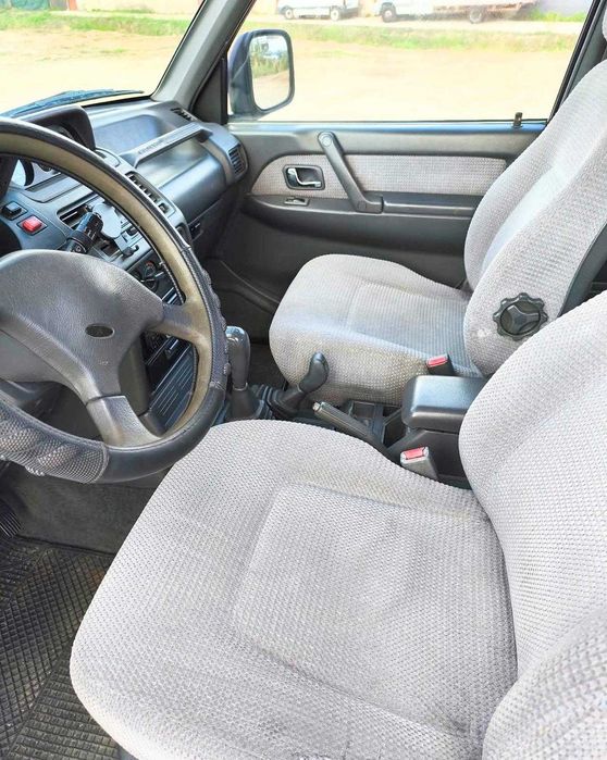 Mitsubishi Pajero 2.8 TD - Excelente Mecânica (Com Bola de Reboque) — photo 5