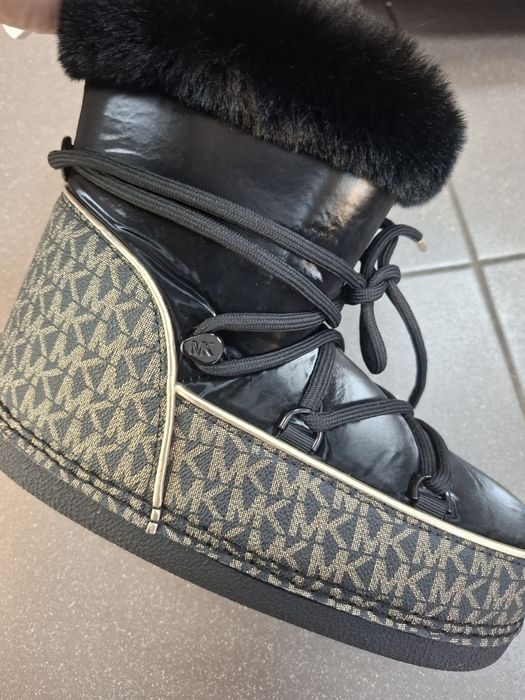 Сапоги угги Michael Kors