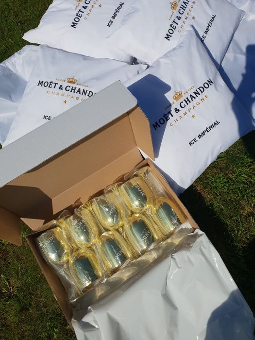 Oryginalne poduszki Moet & Chandon wyszywane ORYGINALNE jacht