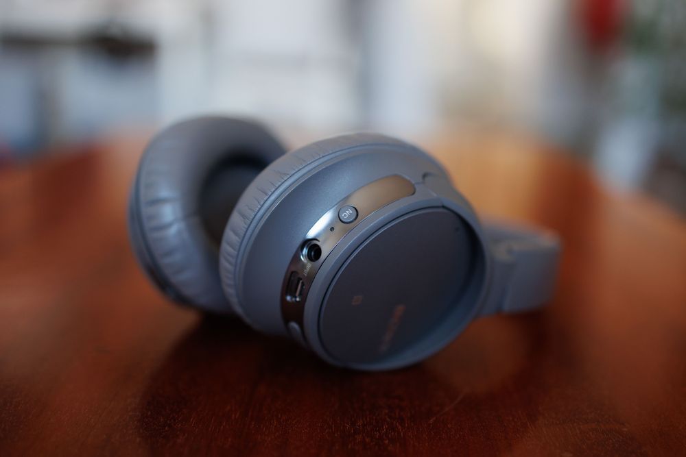 Słuchawki bezprzewodowe Sony WH-CH700n doskonaly stan