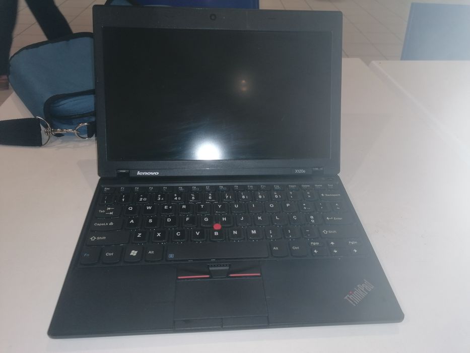 Portátil Lenovo X120e