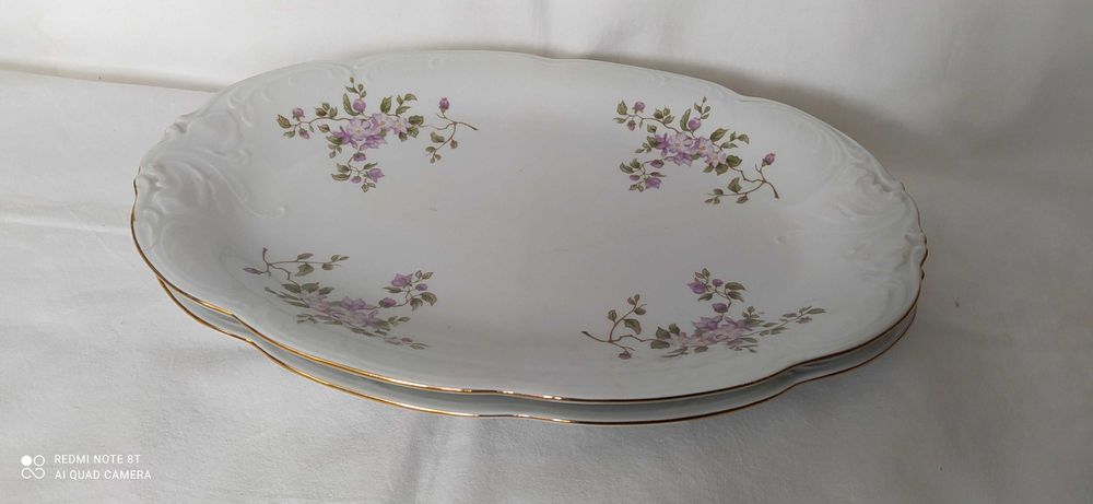 Półmiski owalne płaskie-złocone-porcelana WAWEL z PRLu.