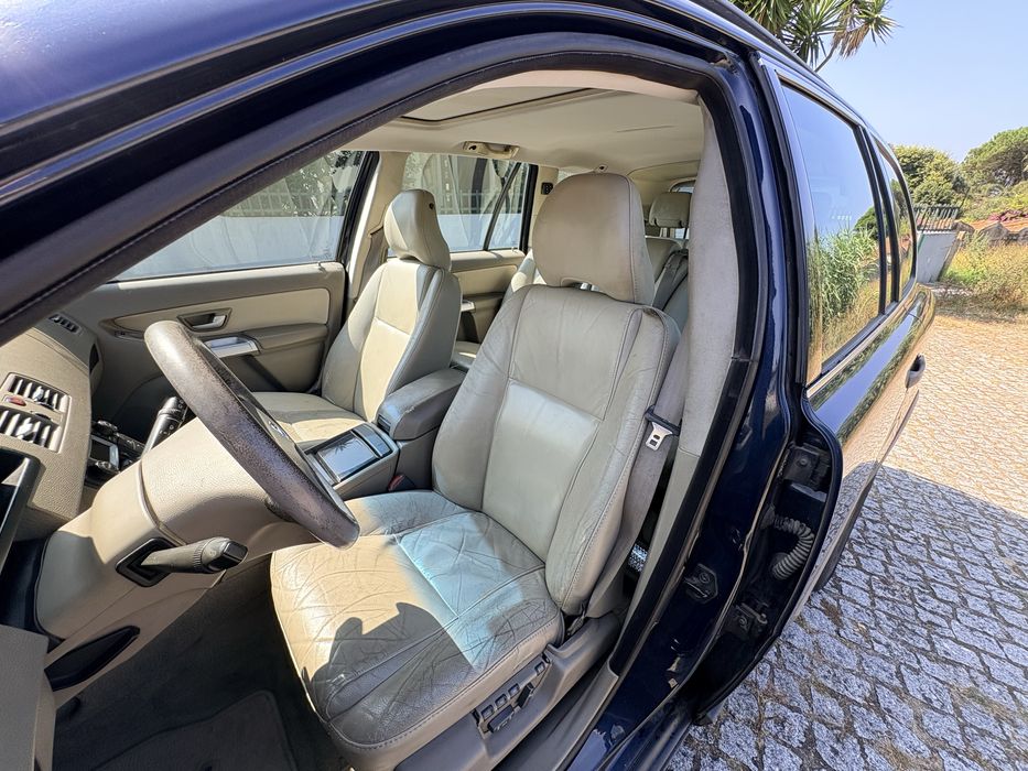 Volvo XC90 D5 AWD - 7 lugares