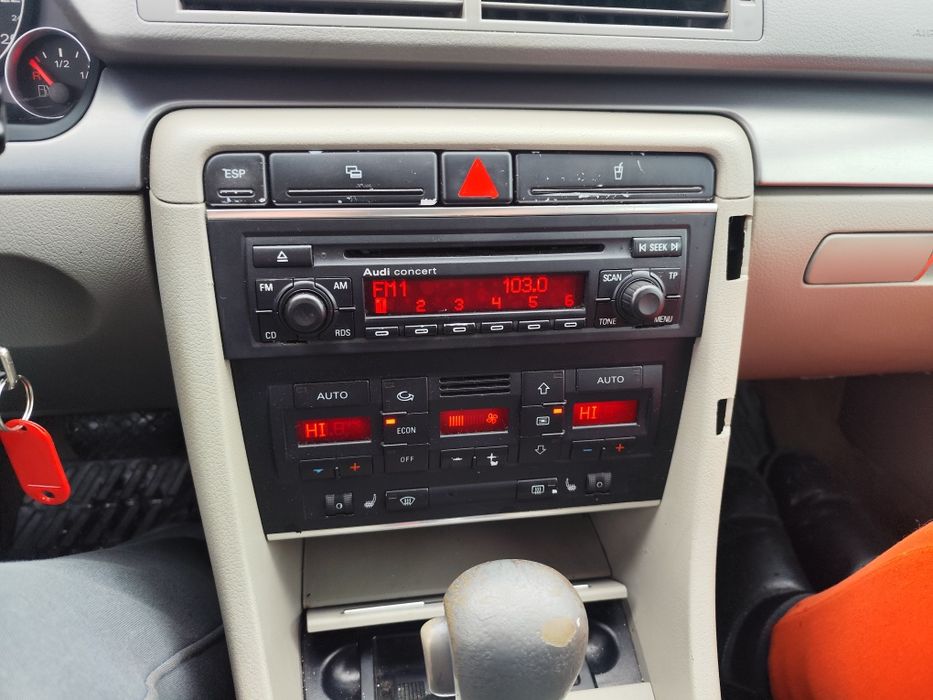 Ауди а 4 б7 2.0 Бензин  Автомат