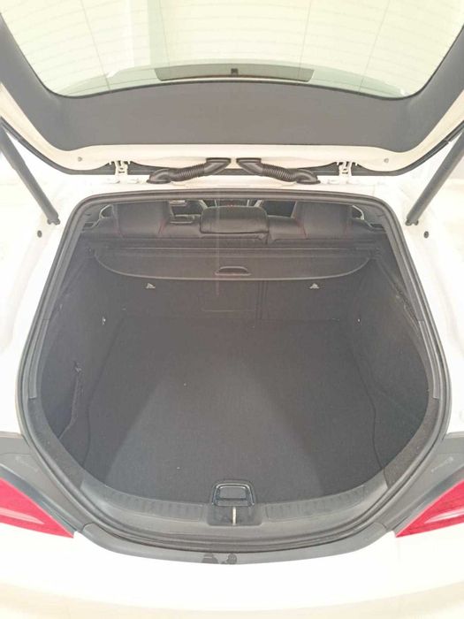 Mercedes Benz CLA 2016