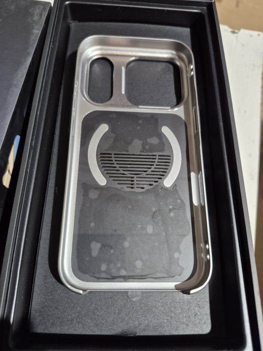 Telesin Master Grip для айфон 17 про, про мах.