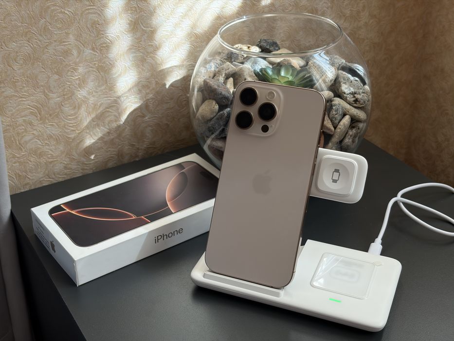 Apple iPhone 16 Pro Max 256Gb Desert фізична SIM + eSIM