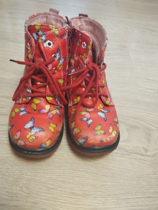 Осінні  утеплені черевики для дівчинки