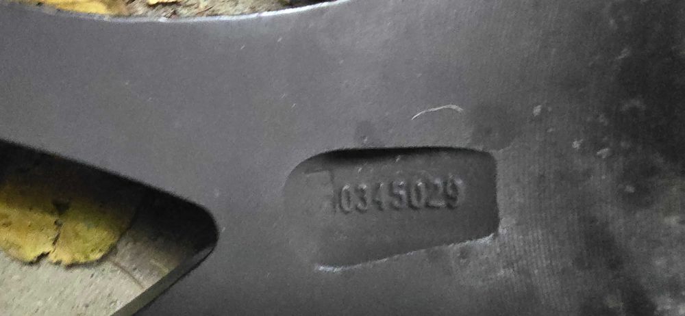 4xAlufelgi aluminiowe 18 5x114.3