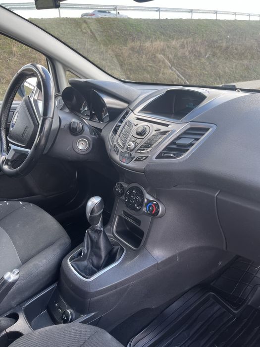 Ford Fiesta 2013r van Vat1