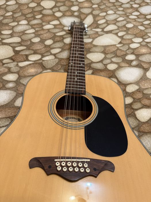 Продам гитару