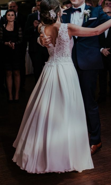 biała suknia ślubna muślin litera A rozmiar 34