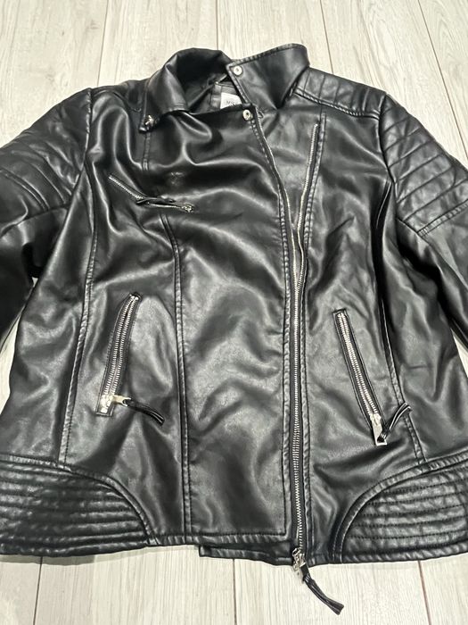 Piękna, ciepła Ramoneska